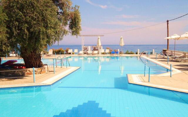 Maranton Beach Hotel