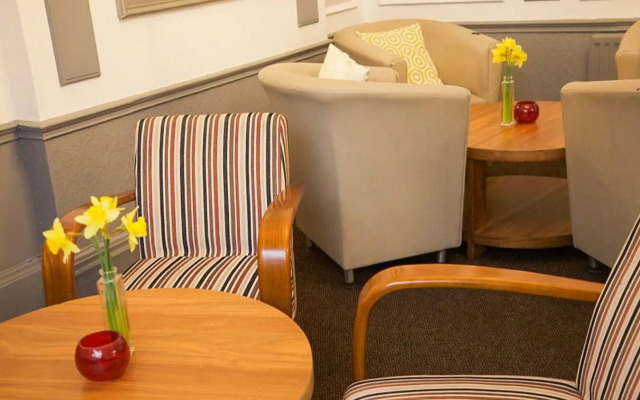 The Warwick Arms Hotel