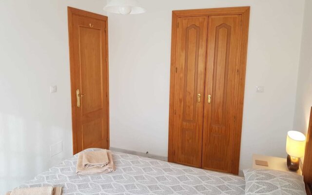 Modern 2 Bedroom Holiday Home