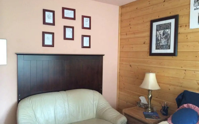 Ravensong Guest House