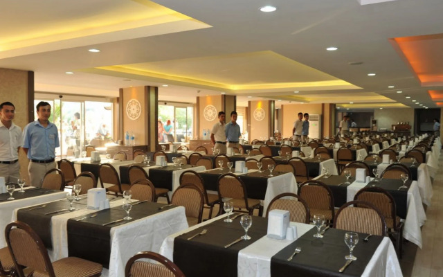Asrin Beach Hotel