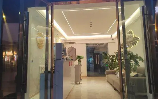 Luojiang Rainbow Hotel
