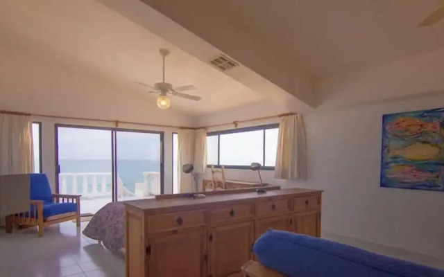 Playa Encanto Scenic Gem Ocean Front Home