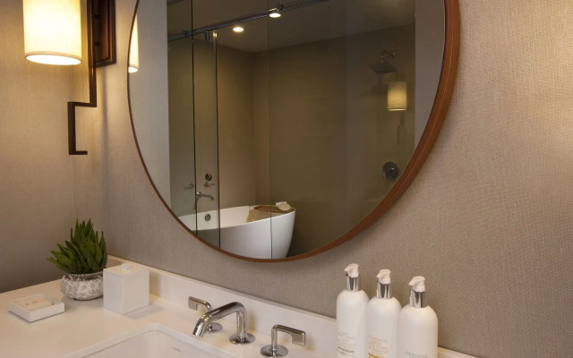Kimpton Hotel Palomar Phoenix Cityscape by IHG