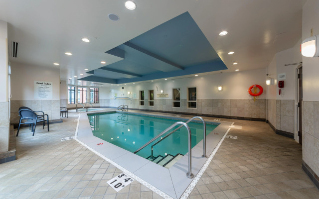 Holiday Inn Express Hotel & Suites Riverport Richmond by IHG