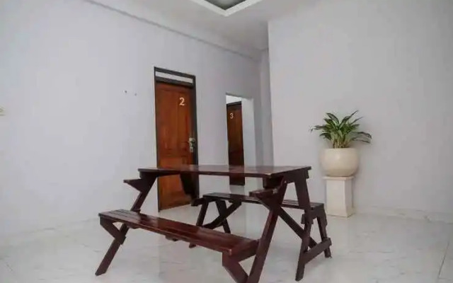 Urbanview Griya Jogokaryan by RedDoorz