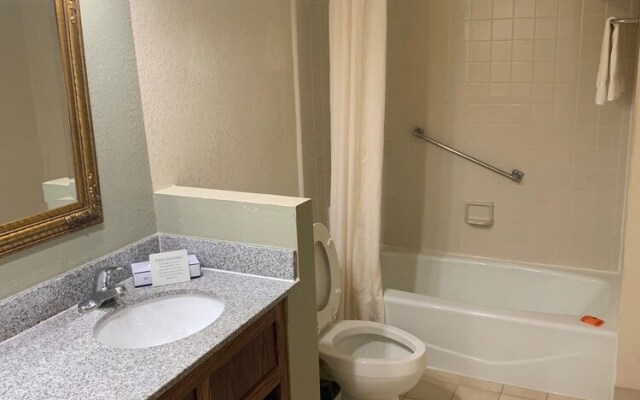 Ramada Williamsburg East Busch Gardens Area