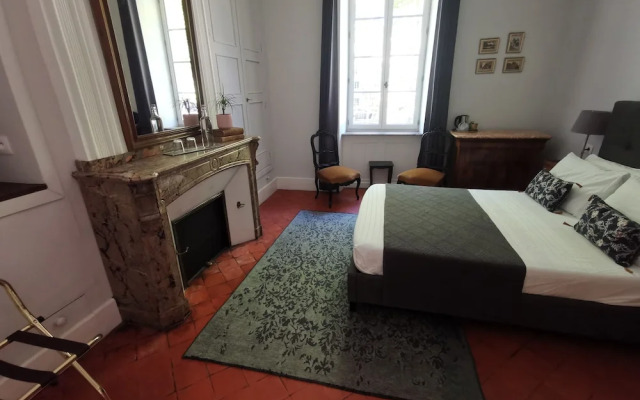 Maison De L'Aguze