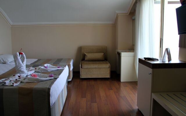 Lims Bona Dea Beach Hotel – All Inclusive