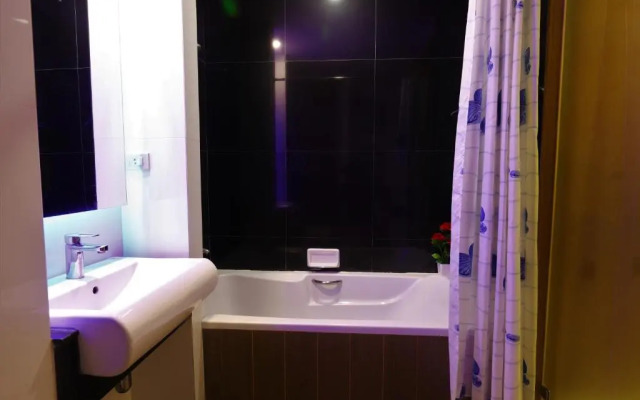Right Spot Inn Hotel