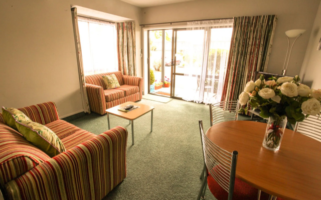 Strathern Motor Lodge