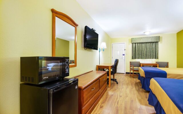 Scottish Inn & Suites