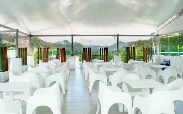 Hotel Natural De La Vega