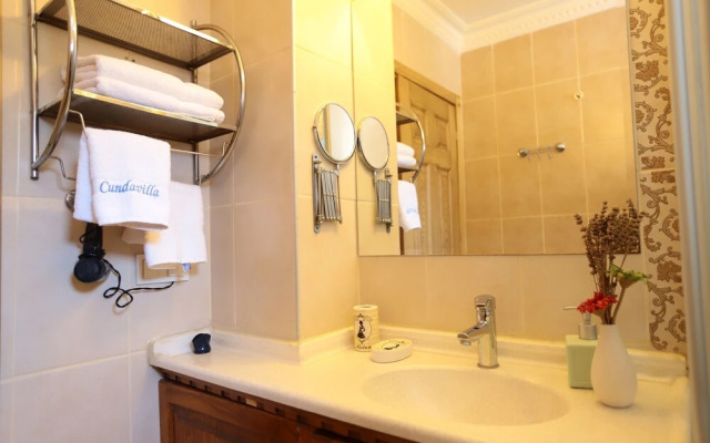 Cundavilla Hotel & Suites