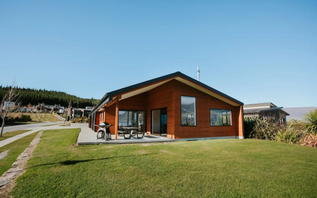 On The Rocks - Spacious