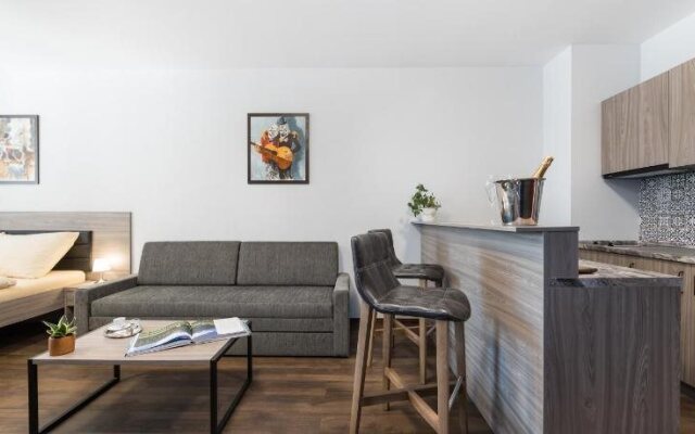 Barok Hotel a Apartmany