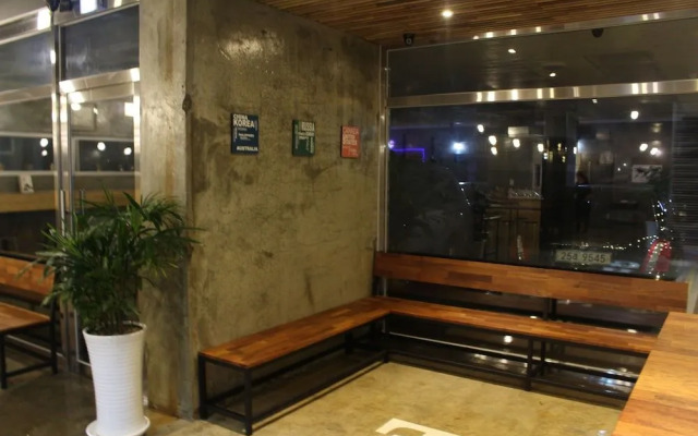 G HOUSE Mini Hotel & Guesthouse