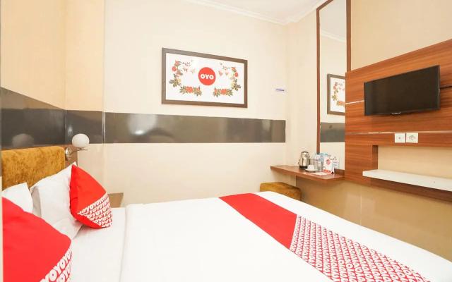 OYO 450 Semampir Residence