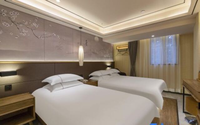 Superior Yun Hotel (Shanghai Gulang Road Subway Station)