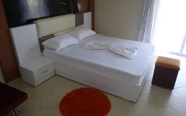 Ideal Aparthotel