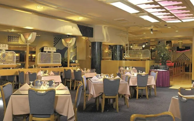 Somerset Inn