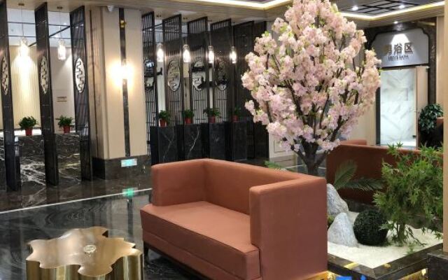 Jinling Grand Hotel