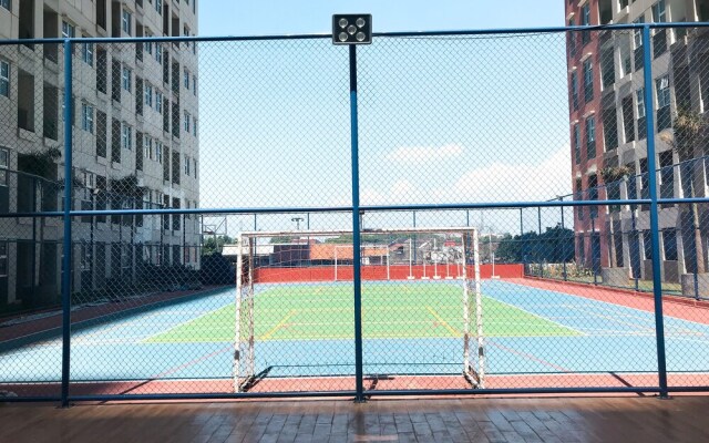 Fancy And Comfy Studio Apartment At Transpark Juanda Bekasi