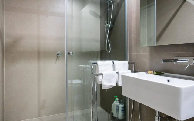StayIcon Serviced Apartment On Collins