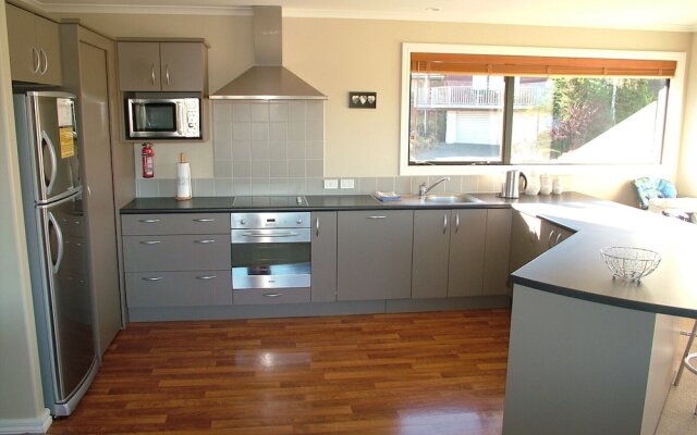 27 Denby Place