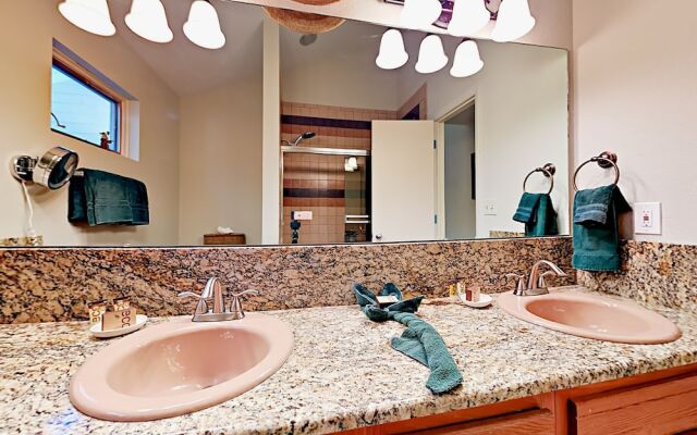 22 Wellington Ln Condo Unit 1