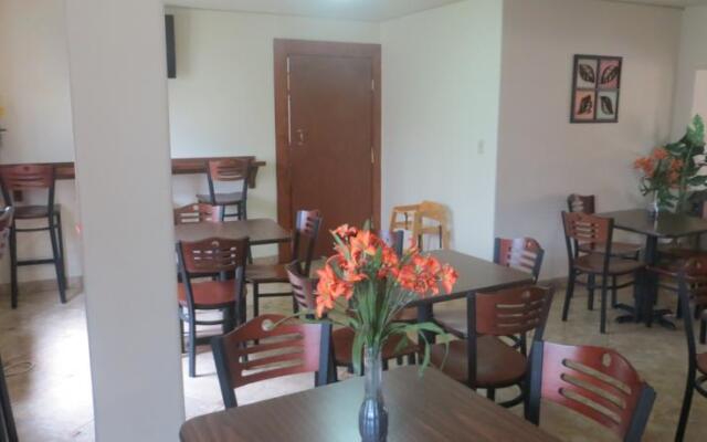 Days Inn Austin Crossroads