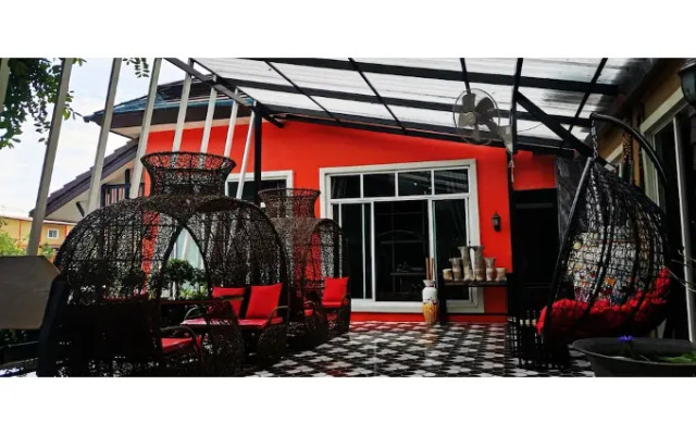 Grand Pruksa Siri Apartment