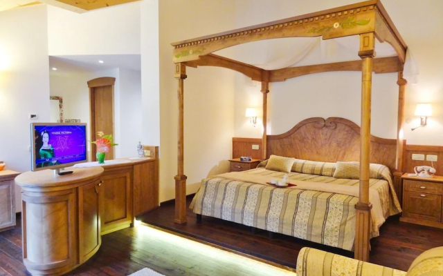 Alle Dolomiti Boutique Lake Hotel