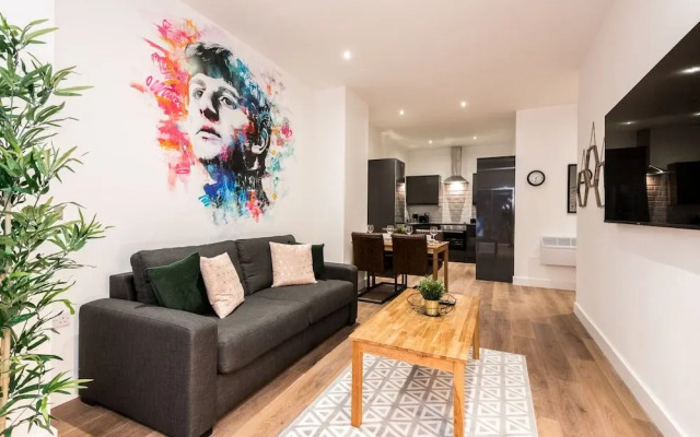 SGT Pepper’s Apartments