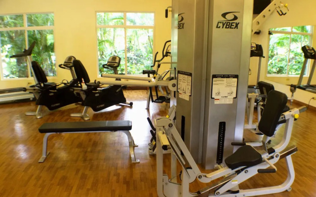 CR Luxury Los Sueños Condos