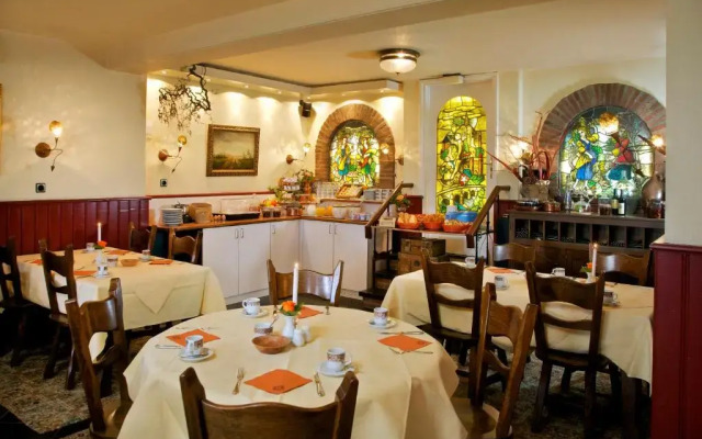 Hotel - Restaurant In den Hoof