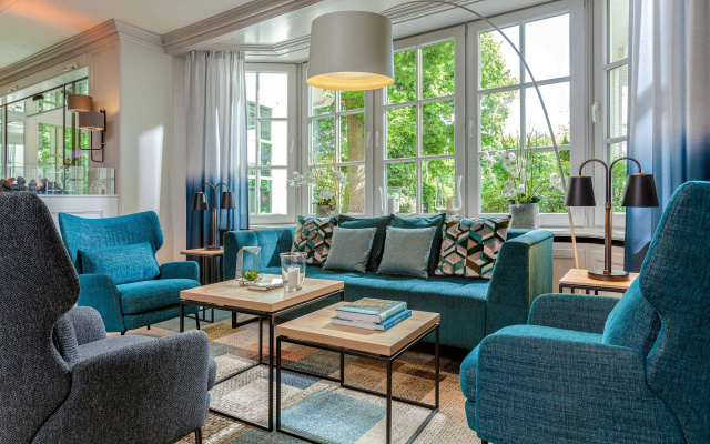 Courtyard by Marriott Hamburg Airport - Image 2