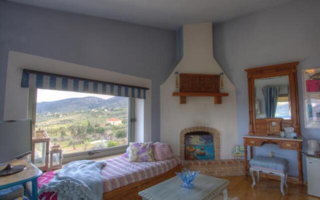 Apopsis Zoy's Guest House