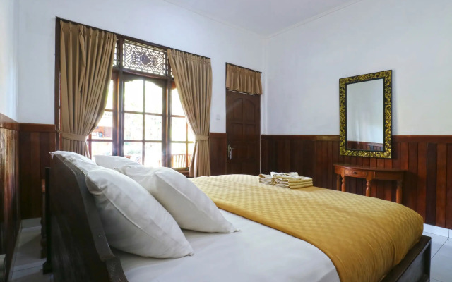 Puri Nusa Beach Hotel