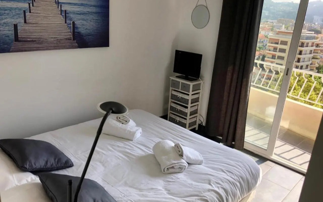 Cosy 42m With Balcony Nice View And Wifi