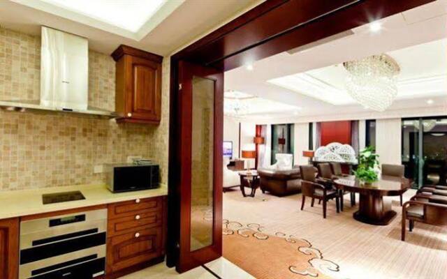 White Horse Lake Jianguo Hotel
