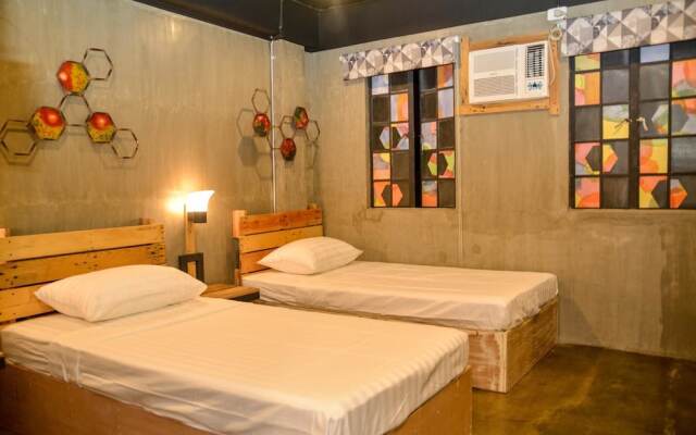 Bhive Hotel
