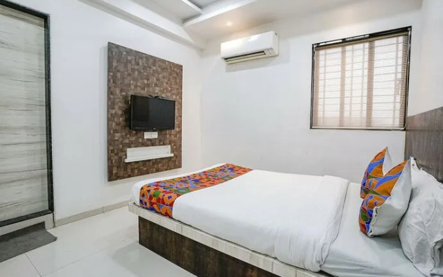 Fabhotel Krishna Inn