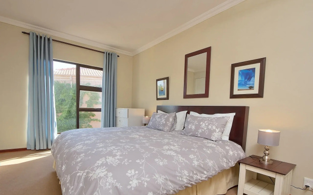 Centurion Golf Suites Boca Walk