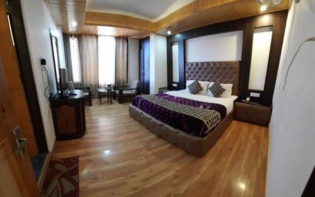 Hotel Lords Regency