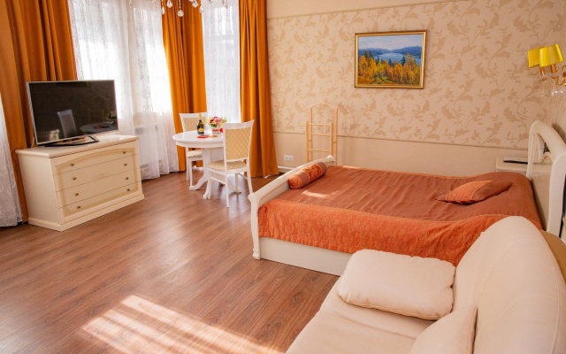 Nadezda Hotel