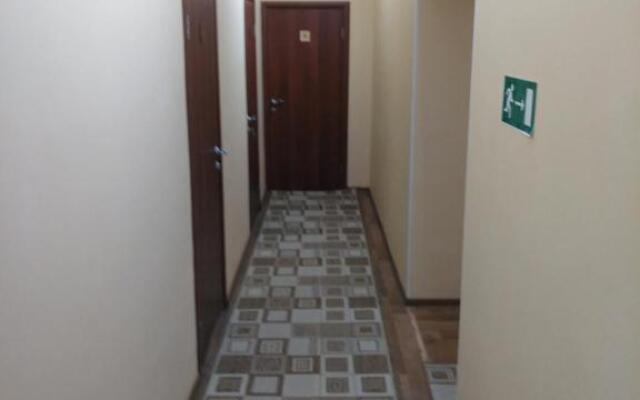 Elas Hotel