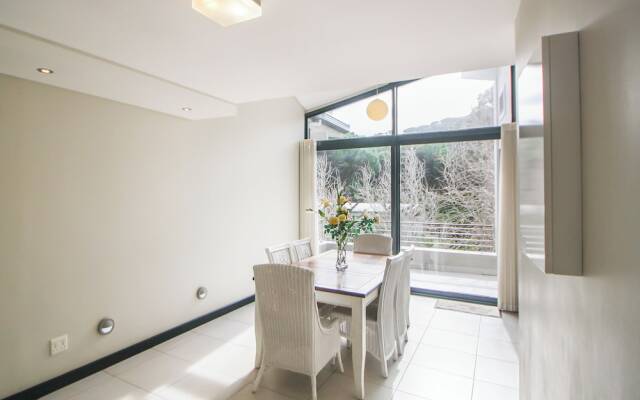 Three Bedroom Apartment in Camps Bay