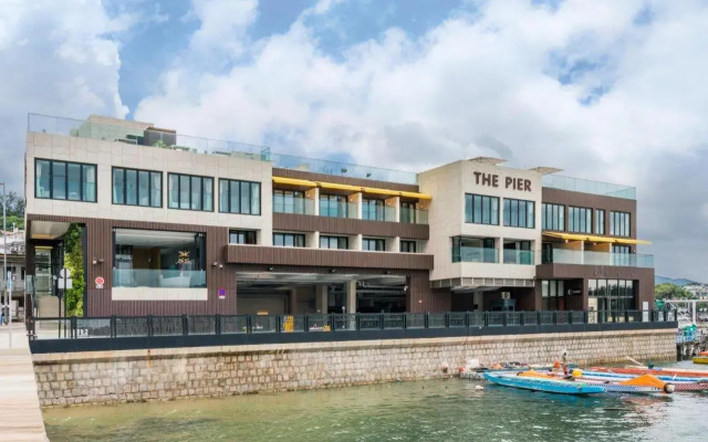 The Pier Hotel