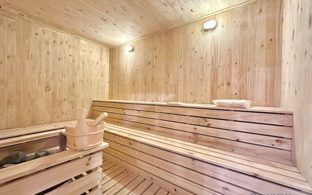 Twin Tower Residence by Stayrene